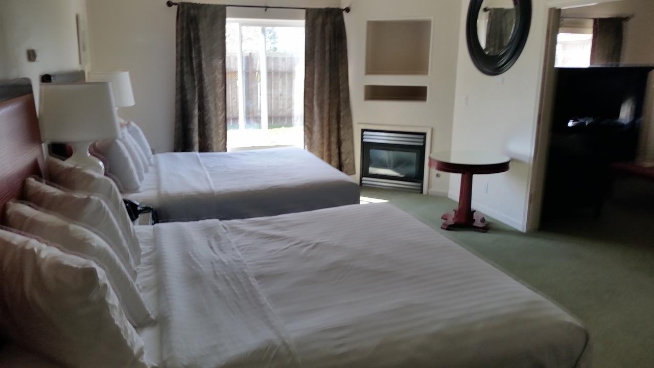 Orca Inn Suites Ferndale Ngoại thất bức ảnh